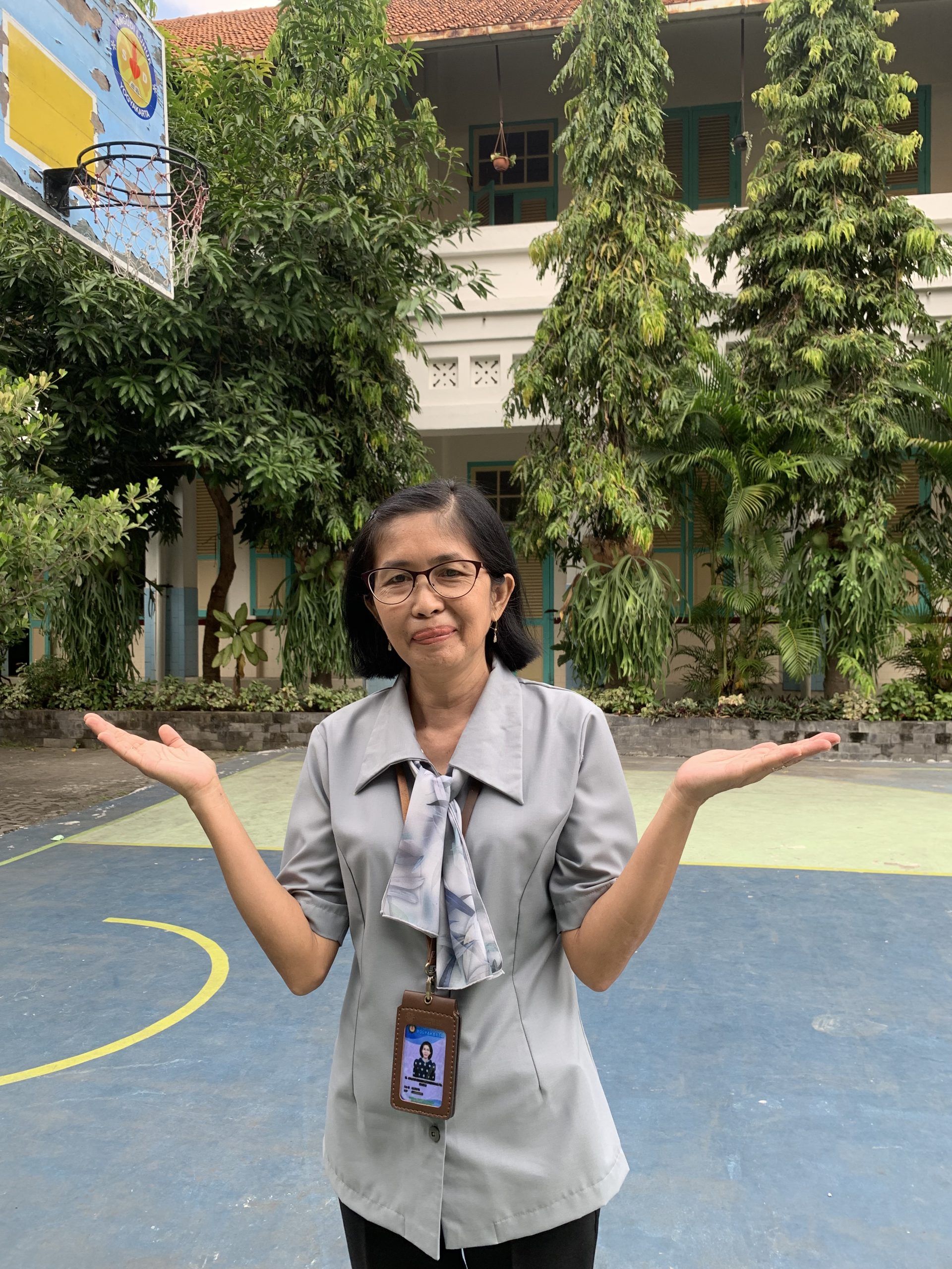 B. Anjar Rahayuningsih, S.Pd